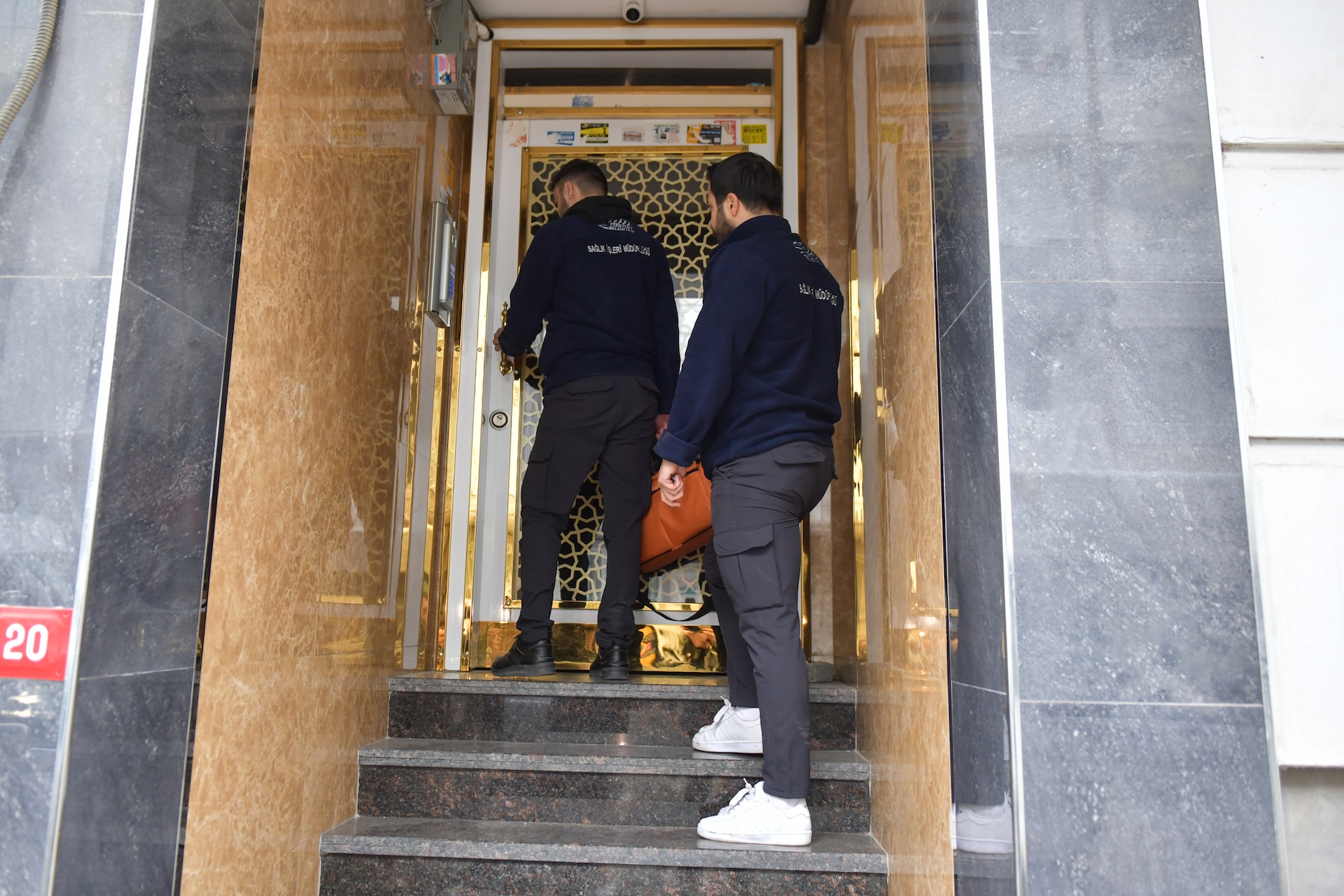 Esenyurt Belediyesinden Bayramda Kesintisiz Sağlık Hizmeti...