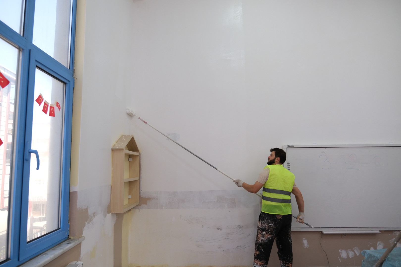 Esenyurt Belediyesi’nden Okullarda Yenileme Atağı