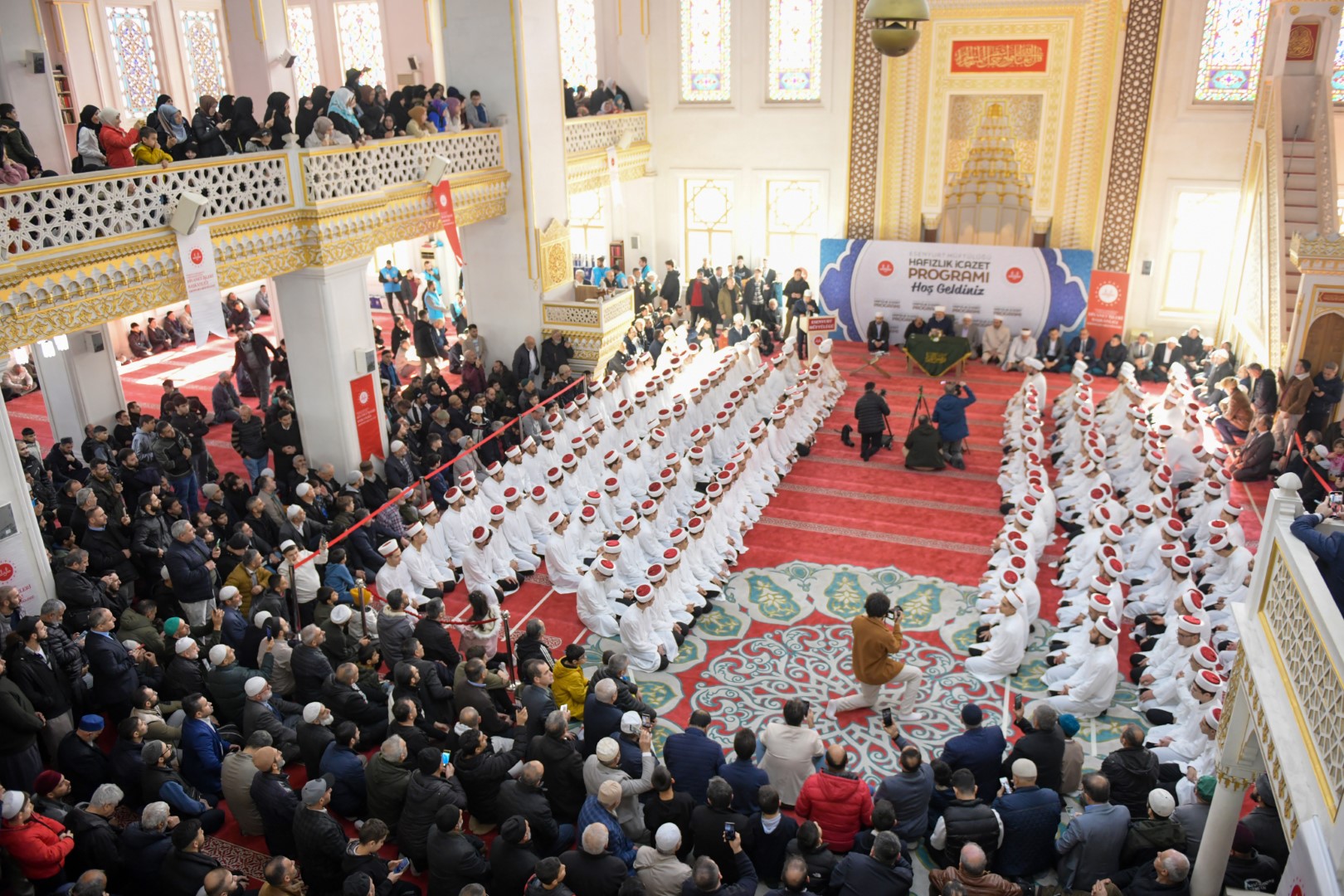 Esenyurt’ta 202 Hafız İçin İcazet Töreni Düzenlendi