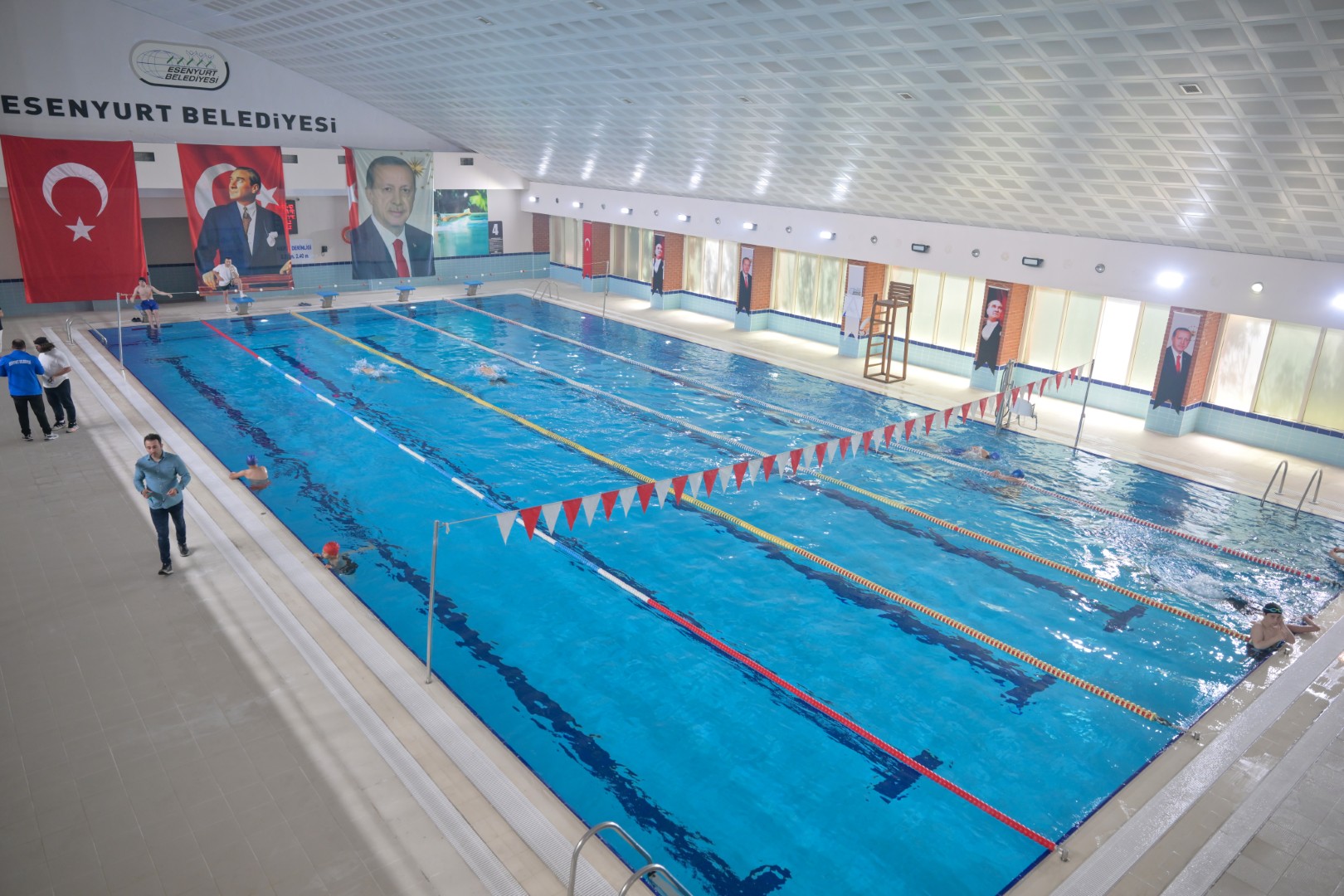 Esenyurt Merkez Kapalı Yüzme Havuzu Hizmete Açıldı!